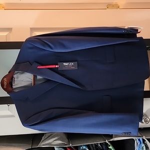 Tommy Hilfger Suit Coat, 44 short, Blue plaid